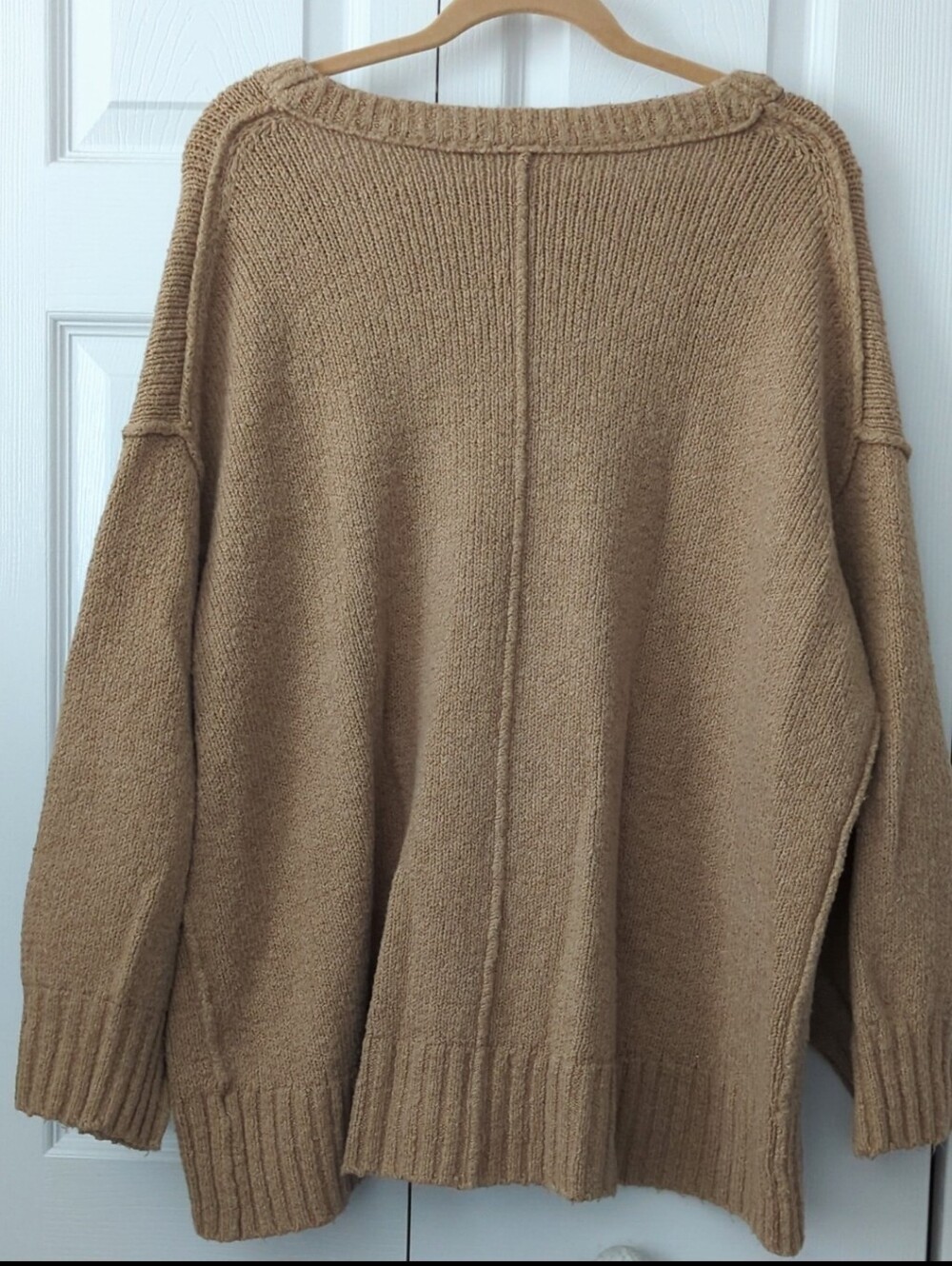 AWESOME! FREE PEOPLE CAMEL*BROOKSIDE* OVERSIZED SWEATER-L - Picture 7 of 9
